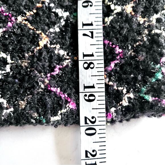 Zara black multicolor boucle knit top with pearl detail size Small - Picture 4 of 7